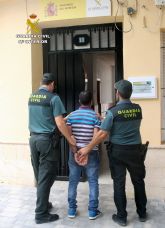 La Guardia Civil detiene a un vecino de Beniaján por agredir sexualmente a una mujer mientras se paseaba a su perro