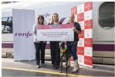 Purina y Renfe conmemoran primer aniversario del Servicio de Transporte Amigable para mascotas, donando 1800kg de alimentos a animales sin hogar