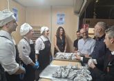 Alumnos de la Escuela de Hosteler�a y Turismo de Murcia �La Flota� participan con un stand en la XVIII Feria del Vino y la Gastronom�a �SanVino� de Santomera