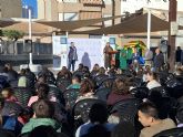 225 alumnos de tres centros educativos del municipio participan en el Da del Comercio Local en Alcantarilla