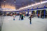 Pista de patinaje en la plaza de abastos de puerto de Mazarrn hasta el 8 de enero