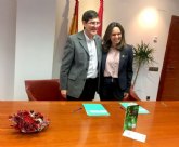 Salud firma un convenio con la Fundación Luzón para desarrollar líneas de investigación sobre la ELA