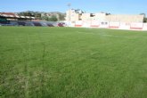 Finalizan los trabajos de resiembra del césped del estadio municipal “Juan Cayuela”, que podrá ser utilizado en un tiempo prudencial