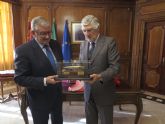 El presidente de la Asamblea recibe al embajador de Portugal