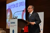 CaixaBank patrocina el 'Bastn de Oro' de ADERMUR que este año ha sido concedido a Toms Fuertes