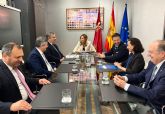 El Gobierno regional adaptará la formación a las necesidades del sector industrial para impulsar la creación de empresas auxiliares en Cartagena