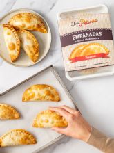 Doña Petrona lanza dos nuevas variedades de empanadas congeladas listas en minutos