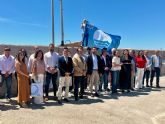 Turismo entrega en Águilas las 41 banderas azules que ondearán en la Región en 2026