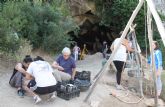 Estudiantes de Murcia, Estados Unidos, Australia, Reino Unido y Canadá participan en la excavación de la Cueva Negra