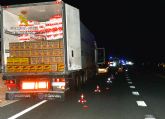 La Guardia Civil intercepta a un camionero con un vehículo articulado de 40 toneladas conduciendo de modo temerario y bajo la influencia de cocaína