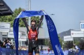El Ayuntamiento de Totana felicita al triatleta Sergio Baxter por su victoria en la Copa del Mundo, celebrada en Pontevedra