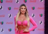 Paola Cospi Deslumbra en la Alfombra Roja de los Premios Juventud de Univision en Puerto Rico con un Diseño Inspirado en Barbie
