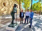 El Ayuntamiento de Caravaca saca a la calle cuatro obras del escultor José Carrilero coincidiendo con el 'Día Mundial del Turismo'