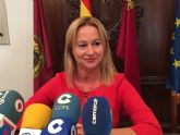 El PSOE apuesta por potenciar la promoción del bordado lorquino con la realización en oro y sedas de las banderas institucionales de Lorca y la Región