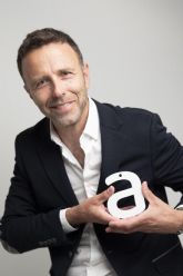 Los adolescentes sienten una fuerte presin social y digital que les exige mostrarse perfectos y aceptados