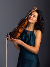 La Orquesta Sinfónica de la Región de Murcia recibe a la violinista rusa Alena Baeva en el Auditorio Víctor Villegas
