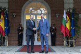Pedro Sánchez recibe en La Moncloa al presidente de Bulgaria