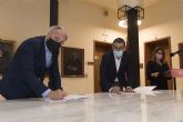 La UMU y Cajamar firman un convenio de colaboracin para financiar estudios de insercin laboral del alumnado