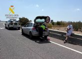La Guardia Civil sorprende al conductor de un turismo mientras transportaba gran cantidad de coca�na
