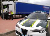 La Guardia Civil detiene al conductor de un vehculo articulado de 40 toneladas que superaba en ms de diez la tasa de alcoholemia