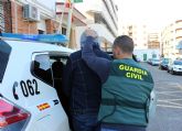 La Guardia Civil desmantela una organizaci�n criminal dedicada a la trata de seres humanos con fines de explotaci�n laboral