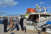 Fomento desarrolla actuaciones para llevar a tierra el yate Jazmine, abandonado en el puerto de guilas