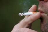 El tabaquismo en España condiciona que mueran más hombres que mujeres por COVID-19
