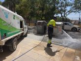 El dispositivo de limpieza municipal supera las m�s de 3.600 horas de trabajo en una semana y act�a en m�s de 200 puntos afectados por los orines de mascotas