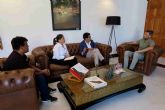 El alcalde de Caravaca mantiene una reunión con el cónsul de Educador para estrechar lazos entre ambas instituciones