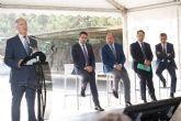 El presidente de la Región inaugura en Derivados Químicos un sistema de control de emisiones único en Europa