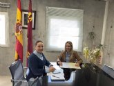 La alcaldesa de Cehegín traslada a la Dirección General de Centros Educativos las necesidades de los colegios públicos de Cehegín