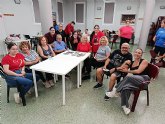 El programa 'Vecino del Barrio' celebra una jornada intergeneracional entre mayores y alumnado del instituto Mediterrneo