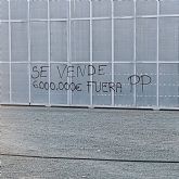 El Partido Popular de Puerto Lumbreras denuncia pintadas vandálicas contra la formación política en edificios municipales