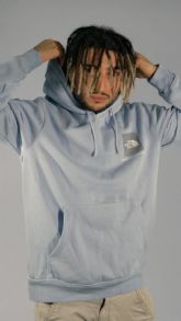 Buman 'el general' brilla en Medelln con su nuevo single 'Bonita'