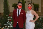 Una 'boda' a las puertas de San Esteban para reclamar más aforo en el interior de los salones de celebraciones