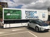 Iberdrola y Porsche conectan en Murcia la primera unidad mvil de recarga ultra rpida para el vehculo elctrico en Espana