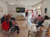 Poltica Social promueve la salud emocional y el acompañamiento de las personas mayores con el taller de escucha activa en residencias