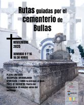 Bullas conmemora el 'Mes de los Santos' con una ruta guiada por la historia del cementerio local