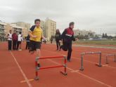 Cerca de un centenar de alumnosdel colegio Hispaniaviven una jornada de atletismo con el programa ADE