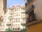 El PSOE exige medidas para cuidar la imagen de las fachadas e impedir la colocación de tenderetes y otros objetos antiestéticos en balcones