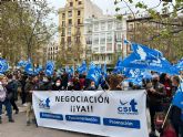 CSIT UNIN PROFESIONAL entrega ms de 8.000 firmas para reclamar la negociacin de los criterios de procesos de empleo pblico en la CM