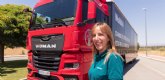 Disfrimur se adhiere a WoMAN para fomentar la presencia de la mujer en el transporte por carretera
