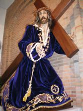 La Ilustre Cofradía del Santísimo Cristo de las Penas saca a la calle la solemne Procesión del Silencio en Molina de Segura el Jueves Santo 2 de abril